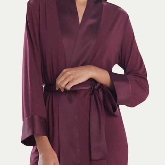 Josie Natori Silk Essential Wrap Robe - Picture 11 of 11